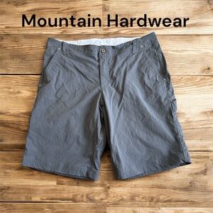 ❤️Mountain Hardwear Men's Gray Flat Front Shorts